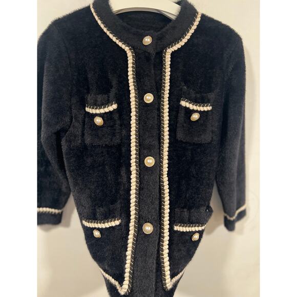 Women’s Design Inspired Fuzzy Pearl Button Cardigan Small Black Country Club - Picture 3 of 4